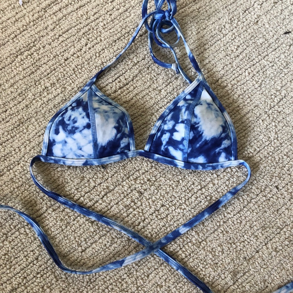 Victoria’s Secret Pink Triangle Bikini Top